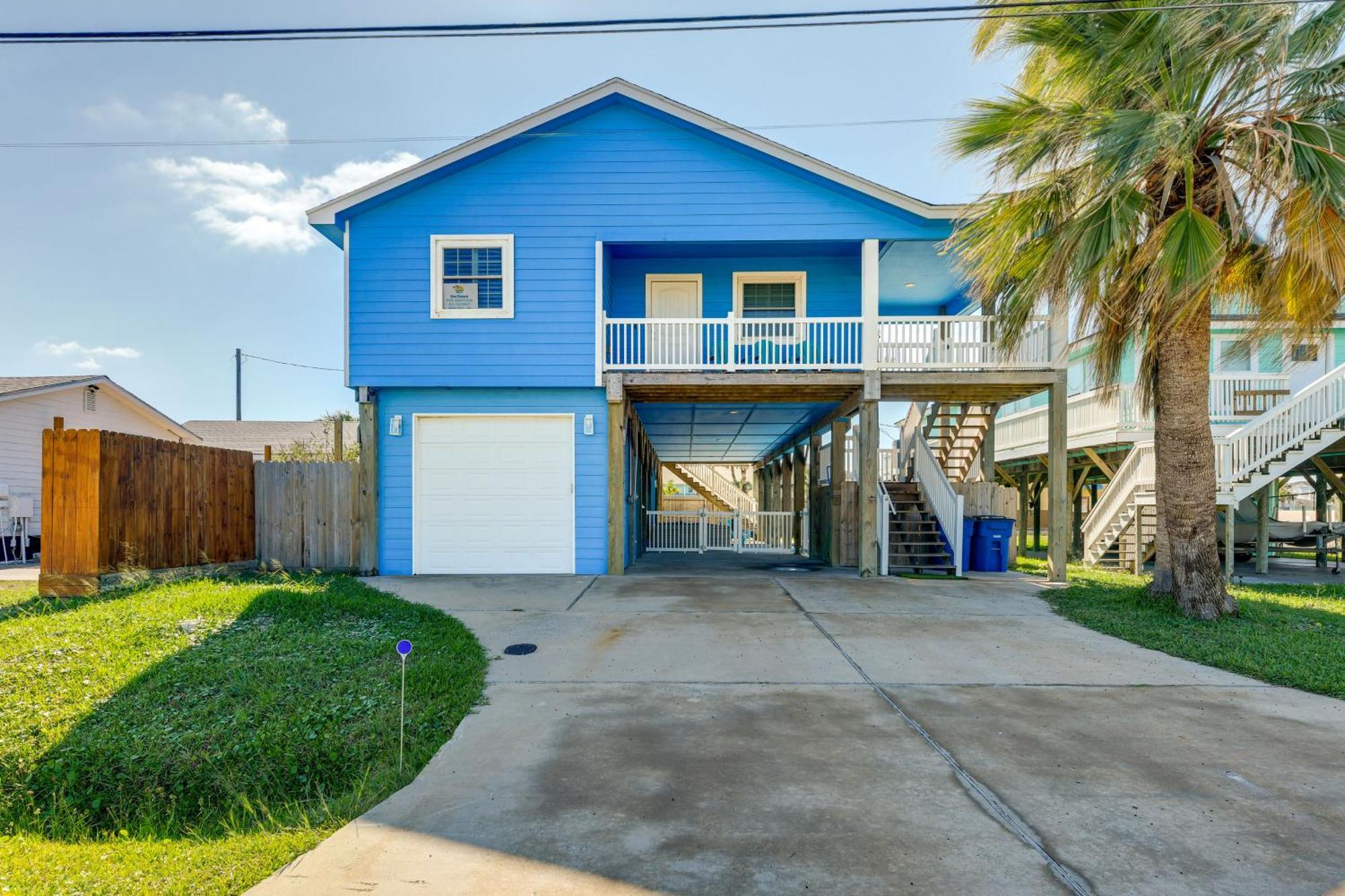 Trendy Port Aransas Home With Private Pool And Deck! Exterior foto