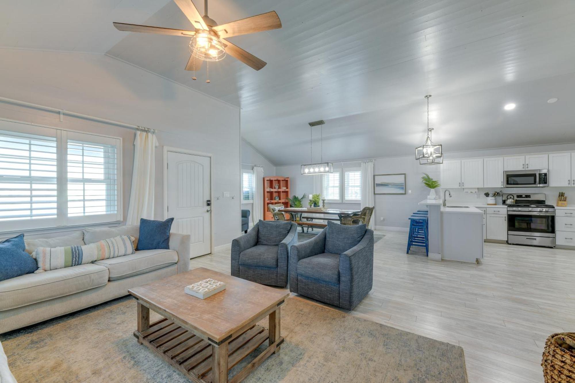 Trendy Port Aransas Home With Private Pool And Deck! Exterior foto